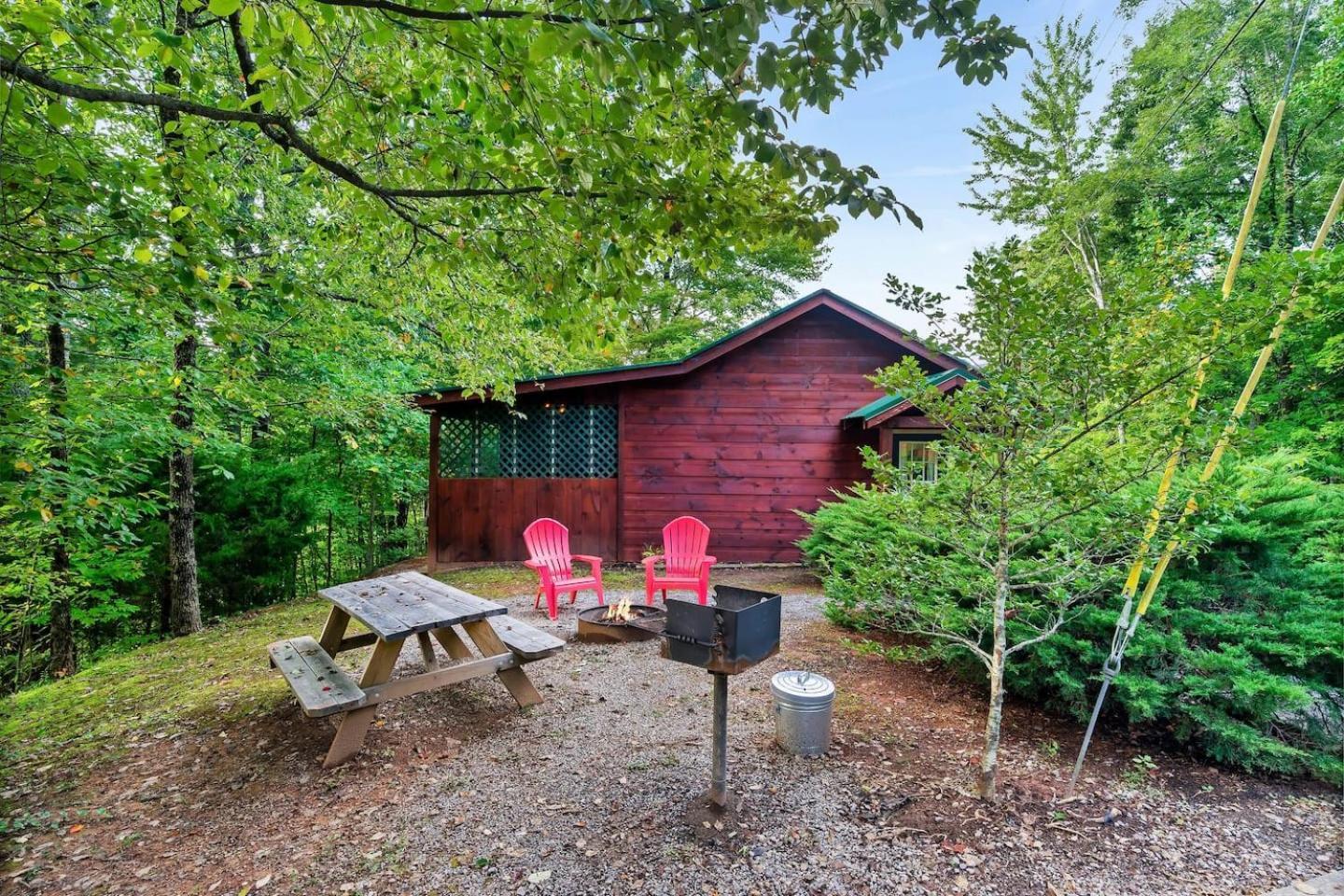 Romantic Mtn Cabin Hot Tub & Jacuzzi Views Sevierville Bagian luar foto